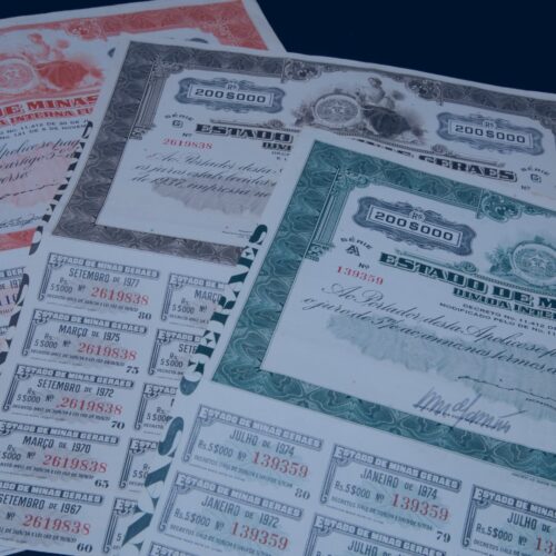 多くの人は、なぜ「生命保険だけ」で資産形成をしようとするのか